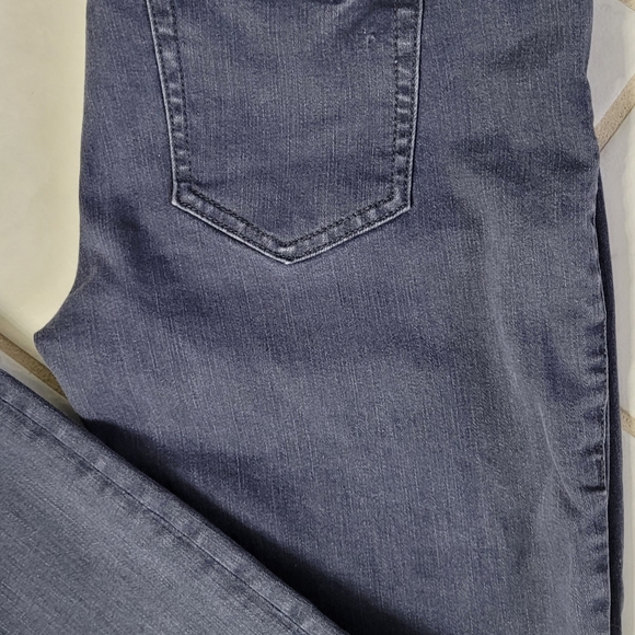Cabi jeans - Picture 2 of 3